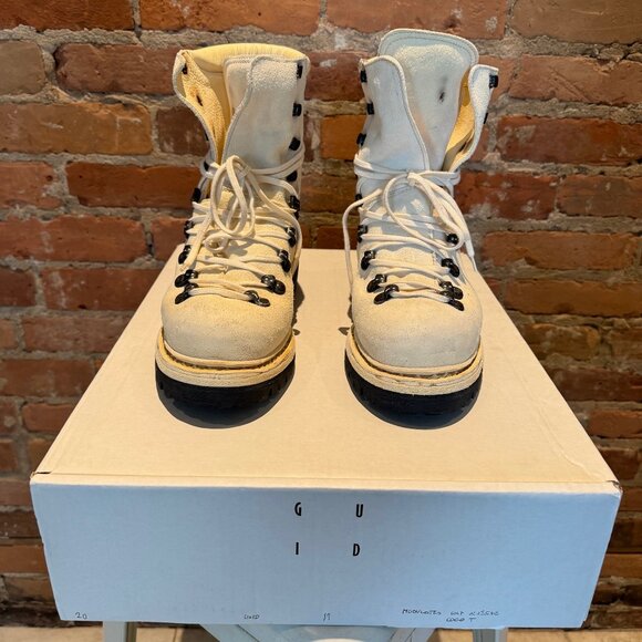 Guidi 20 "Mountain" Boots in Off-White Suede - Picture 4 of 7